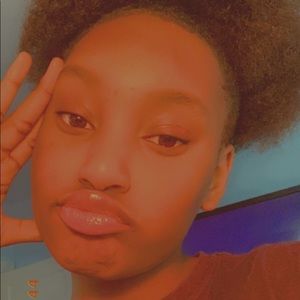 Meet your Posher, Miya